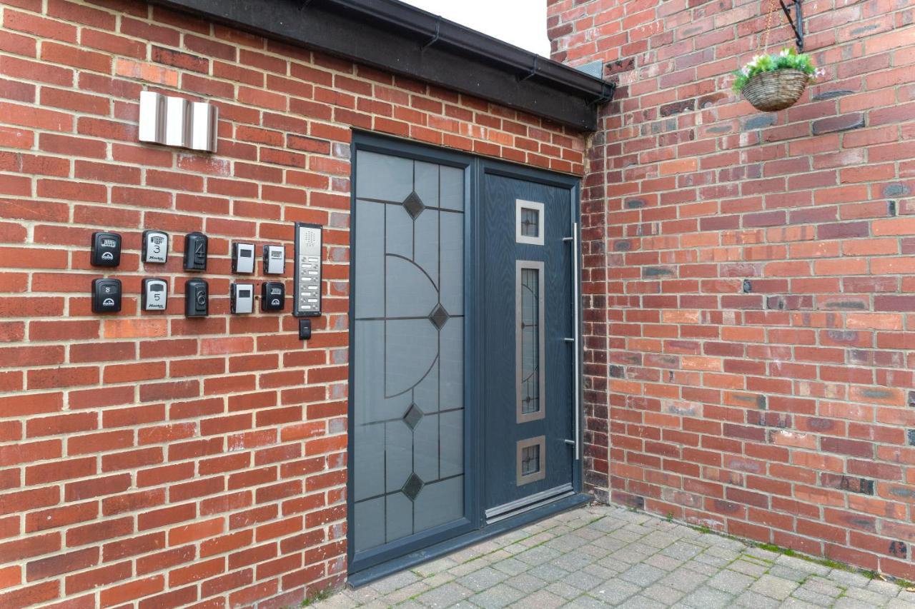 Spacious Apartment Close To City Centre With Secure Parking Leeds  Exterior photo